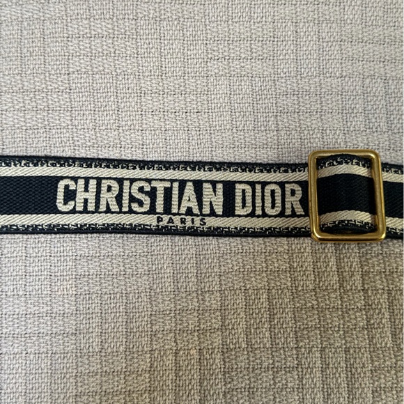 DIOR Adjustable Shoulder Strap with Rings - Picture 4 of 6